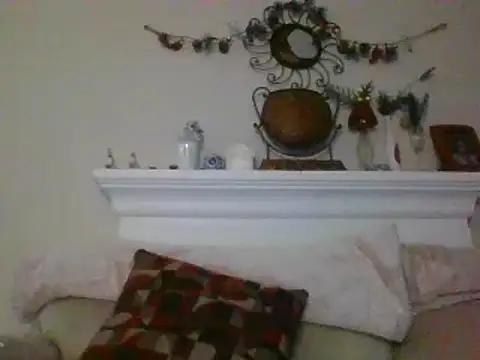 Snapshot of Hugedick0071 chatting on December 12, 12:05 am Hugedick0071 online show from December 12, 12:05 am