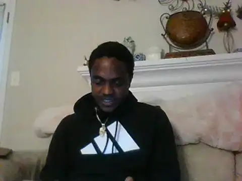 Snapshot of Hugedick0071 chatting on January 9, 10:20 pm Hugedick0071 online show from January 9, 10:20 pm