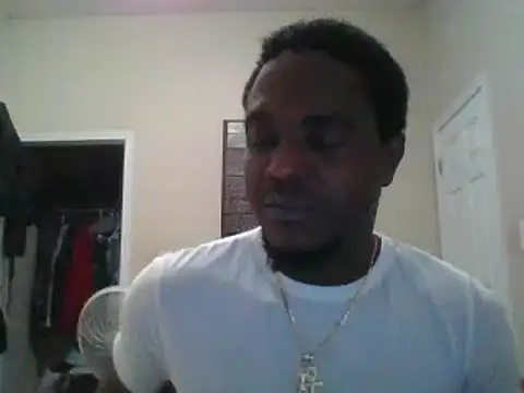 Snapshot of Hugedick0071 chatting on January 10, 6:42 am Hugedick0071 online show from January 10, 6:42 am