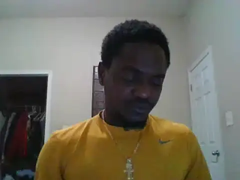 Snapshot of Hugedick0071 chatting on January 17, 6:15 am Hugedick0071 online show from January 17, 6:15 am