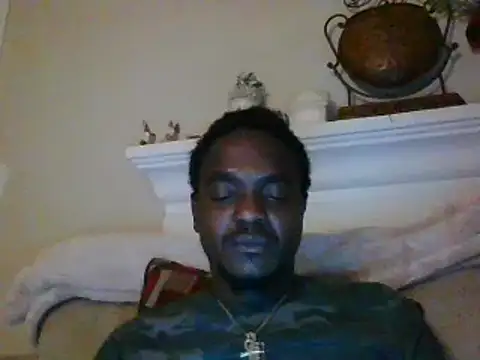 Snapshot of Hugedick0071 chatting on January 17, 11:18 pm Hugedick0071 online show from January 17, 11:18 pm