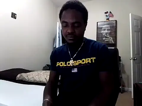 Snapshot of Hugedick0071 chatting on February 12, 3:27 pm Hugedick0071 online show from February 12, 3:27 pm