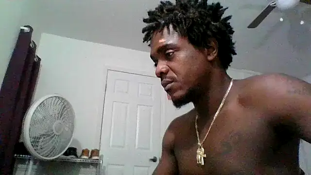 Snapshot of Hugedick0071 chatting on October 22, 8:14 am Hugedick0071 online show from October 22, 8:14 am