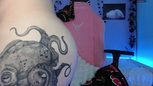 Snapshot of Scarlettsrorm chatting on February 20, 5:12 am Scarlettsrorm online show from February 20, 5:12 am