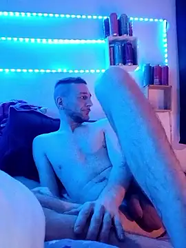 Snapshot of SInfiniSensation1 chatting on December 14, 7:29 am SInfiniSensation1 online show from December 14, 7:29 am