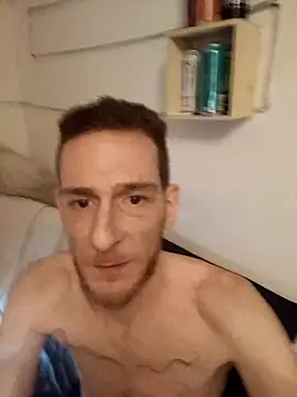 Snapshot of SInfiniSensation1 chatting on January 3, 2:32 am SInfiniSensation1 online show from January 3, 2:32 am