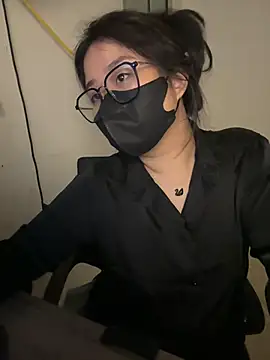 Snapshot of Jenni_nana chatting on December 5, 8:11 pm Jenni nana online show from December 5, 8:11 pm