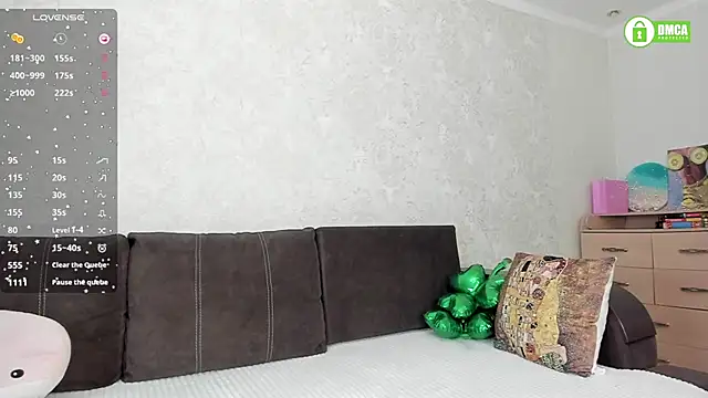 Snapshot of pretty_yong_cat chatting on March 21, 5:23 pm pretty yong cat online show from March 21, 5:23 pm