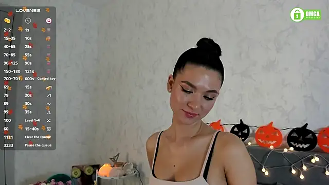 Snapshot of pretty_yong_cat chatting on October 29, 3:14 pm pretty yong cat online show from October 29, 3:14 pm