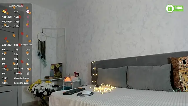 Snapshot of pretty_yong_cat chatting on November 24, 2:17 pm pretty yong cat online show from November 24, 2:17 pm