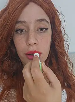 Snapshot of Massa8 chatting on February 7, 11:45 pm Massa8 online show from February 7, 11:45 pm