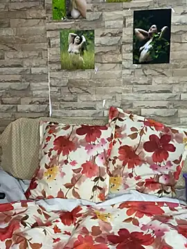 Snapshot of saray_gomez22 chatting on January 5, 3:11 am saray gomez22 online show from January 5, 3:11 am