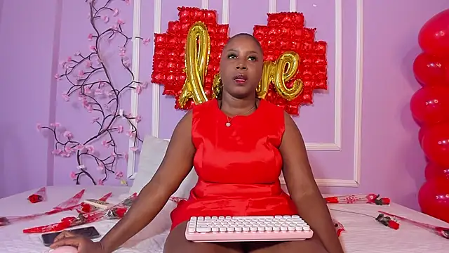 Snapshot of Chleo__ chatting on February 14, 2:33 pm Chleo online show from February 14, 2:33 pm