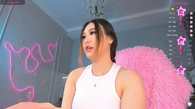 Snapshot of carpe_diemmm chatting on March 1, 12:07 am carpe diemmm online show from March 1, 12:07 am