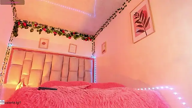 Snapshot of Valeria_Thompson1 chatting on February 10, 11:20 pm Valeria Thompson1 online show from February 10, 11:20 pm