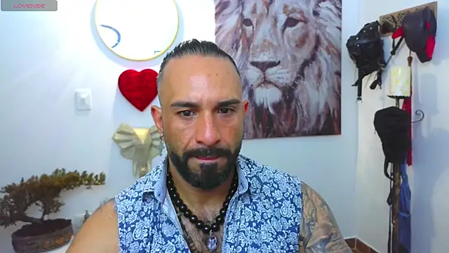 Snapshot of mr_maik chatting on March 2, 5:14 pm mr maik online show from March 2, 5:14 pm