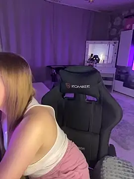 Snapshot of Lexi_noah chatting on November 5, 9:48 pm Lexi noah online show from November 5, 9:48 pm