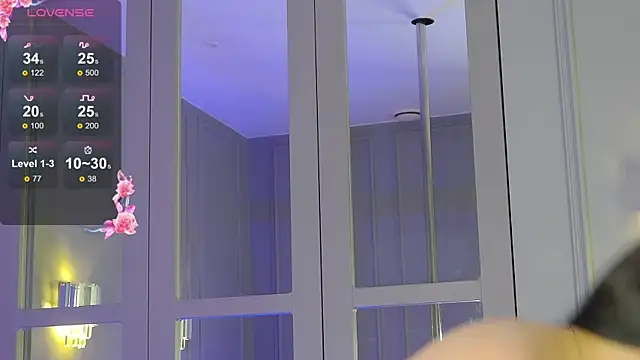 TrishaWinslet online show from January 14, 3:36 pm