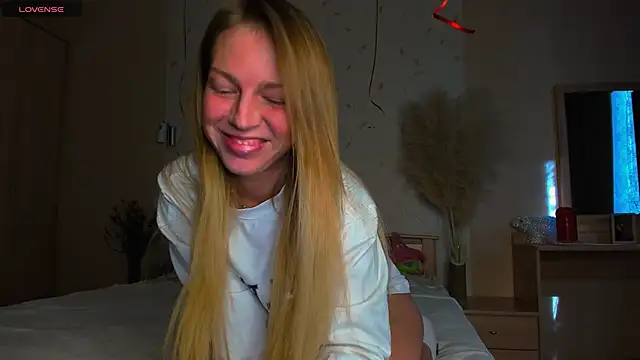 Snapshot of Jeanne_Williams chatting on March 12, 8:41 am Jeanne Williams online show from March 12, 8:41 am