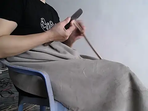 Snapshot of nolame18xxx chatting on September 11, 12:44 am nolame18xxx online show from September 11, 12:44 am