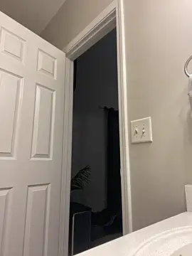 Snapshot of zeedafreakk chatting on December 21, 12:12 pm zeedafreakk online show from December 21, 12:12 pm