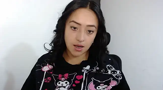 jjulietha95 online show from February 4, 10:00 am