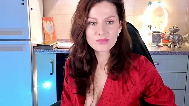 April o Nill online show from October 6, 2:25 pm