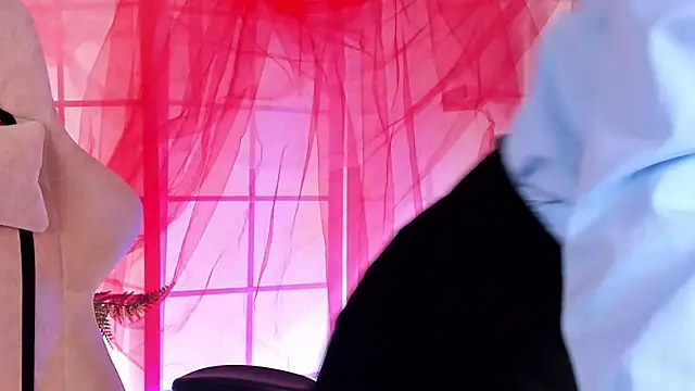 Snapshot of April_o_Nill chatting on November 22, 5:23 pm April o Nill online show from November 22, 5:23 pm