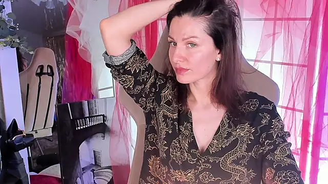 Snapshot of April_o_Nill chatting on December 5, 10:35 am April o Nill online show from December 5, 10:35 am