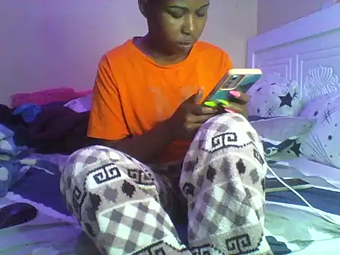 Snapshot of Sexy_jarisan chatting on September 19, 4:36 am Sexy jarisan online show from September 19, 4:36 am