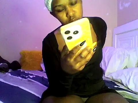 Snapshot of Sexy_jarisan chatting on October 3, 4:42 am Sexy jarisan online show from October 3, 4:42 am