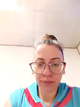 miss hanna07 online show from April 10, 3:39 pm