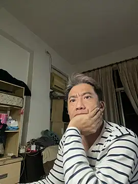 Snapshot of YuHsuant chatting on January 30, 3:40 pm YuHsuant online show from January 30, 3:40 pm