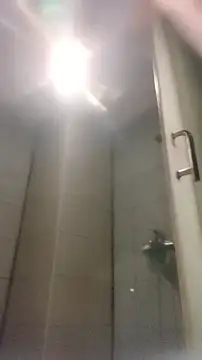 Snapshot of YuHsuant chatting on December 4, 7:00 pm YuHsuant online show from December 4, 7:00 pm