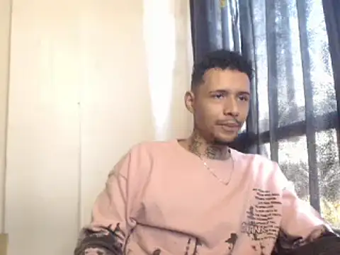 RickyGrey77 online show from December 11, 7:46 pm