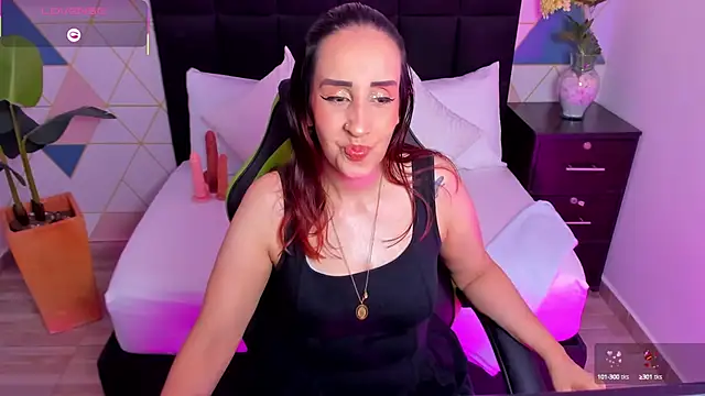 jadde13  online show from September 16, 7:48 pm