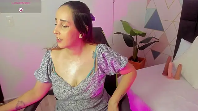 jadde13  online show from September 29, 8:35 pm