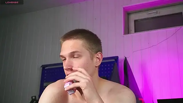 dustyn fox online show from October 5, 4:38 pm