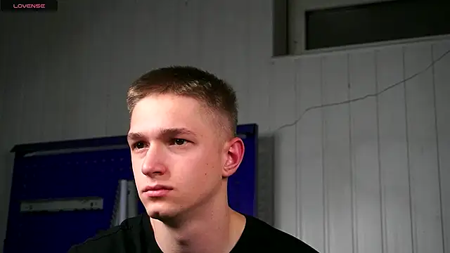 dustyn fox online show from November 25, 3:01 pm