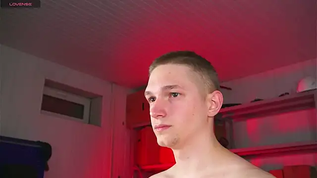 dustyn fox online show from March 16, 4:22 pm