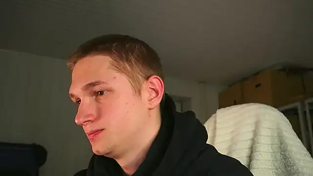 dustyn fox online show from April 14, 3:07 pm