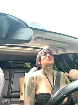 Iam Annii online show from October 17, 9:17 pm