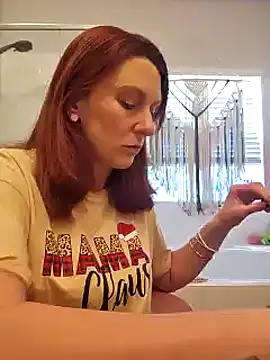 Snapshot of MissyRoulette chatting on December 22, 8:36 pm MissyRoulette online show from December 22, 8:36 pm