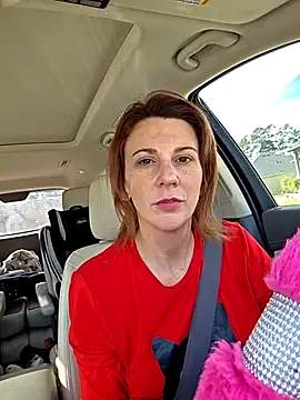 Snapshot of MissyRoulette chatting on December 2, 4:35 pm MissyRoulette online show from December 2, 4:35 pm