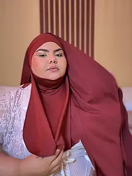 Snapshot of _Shara_Handal_ chatting on December 12, 11:50 am Shara Handal online show from December 12, 11:50 am