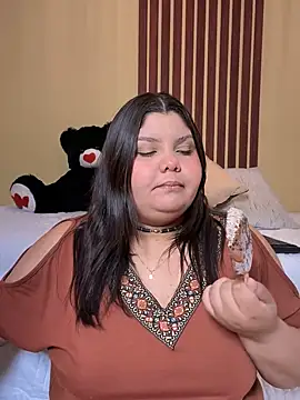 Snapshot of _Shara_Handal_ chatting on February 5, 10:22 pm Shara Handal online show from February 5, 10:22 pm