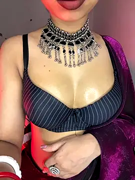 Snapshot of Hot-sexy222 chatting on November 8, 12:55 am Hot-sexy222 online show from November 8, 12:55 am