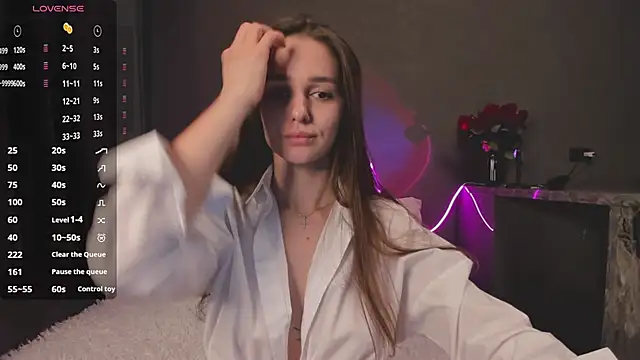 Snapshot of JudyAngil chatting on March 13, 5:43 am JudyAngil online show from March 13, 5:43 am