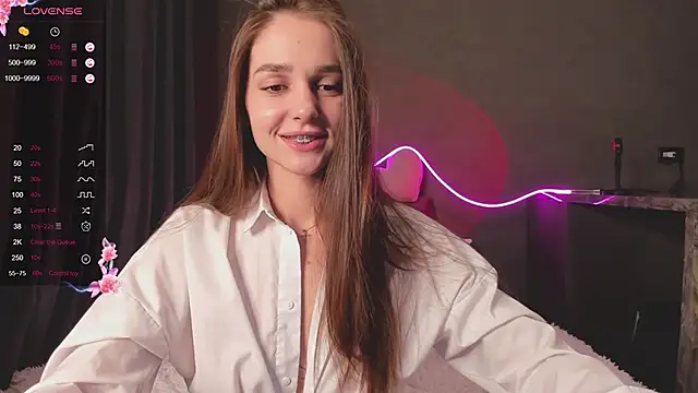 Snapshot of JudyAngil chatting on March 17, 7:37 pm JudyAngil online show from March 17, 7:37 pm