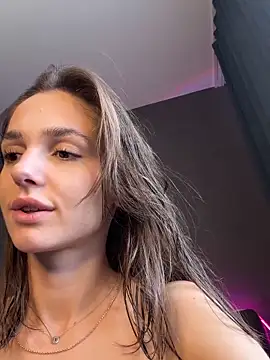 Snapshot of JudyAngil chatting on September 17, 4:58 am JudyAngil online show from September 17, 4:58 am